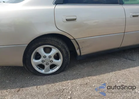 1999 Lexus Es 300 z USA, uszkodzony, nr VIN JT8BF28G2X0218812